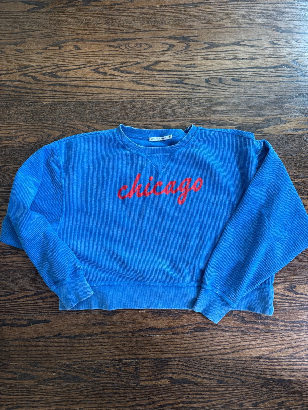 Blue 'Chicago' Cropped Crewneck Sweatshirt - Women's Casual Pullover
